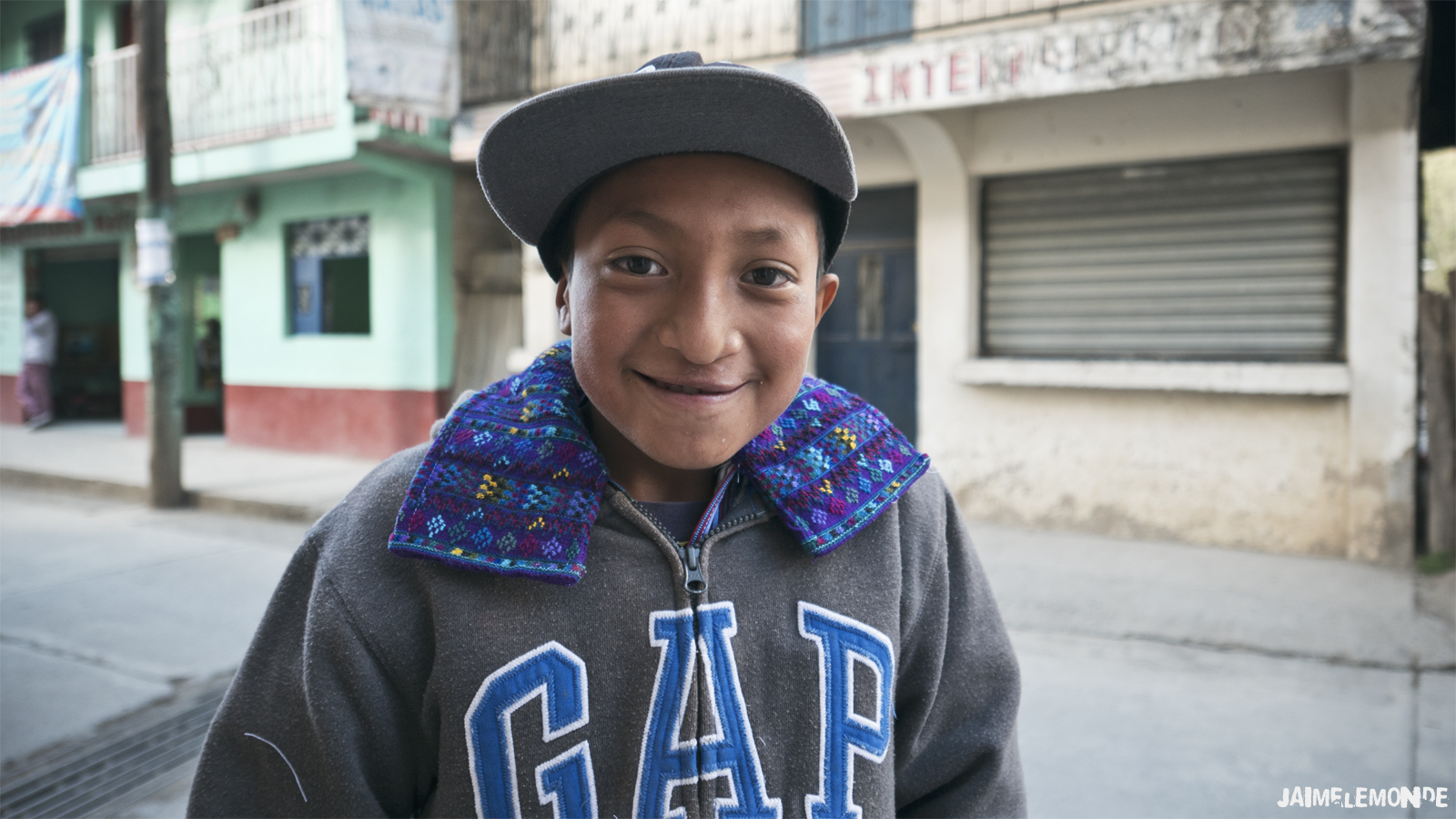 Le petit-fils de Basilio le tailleur de Todos Santos Cuchumatán au Guatemala - ©jaimelemonde.fr