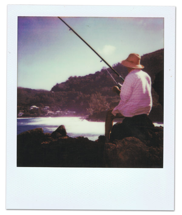 Pêcheur au Grand Cap de Manapany-Les-Bains