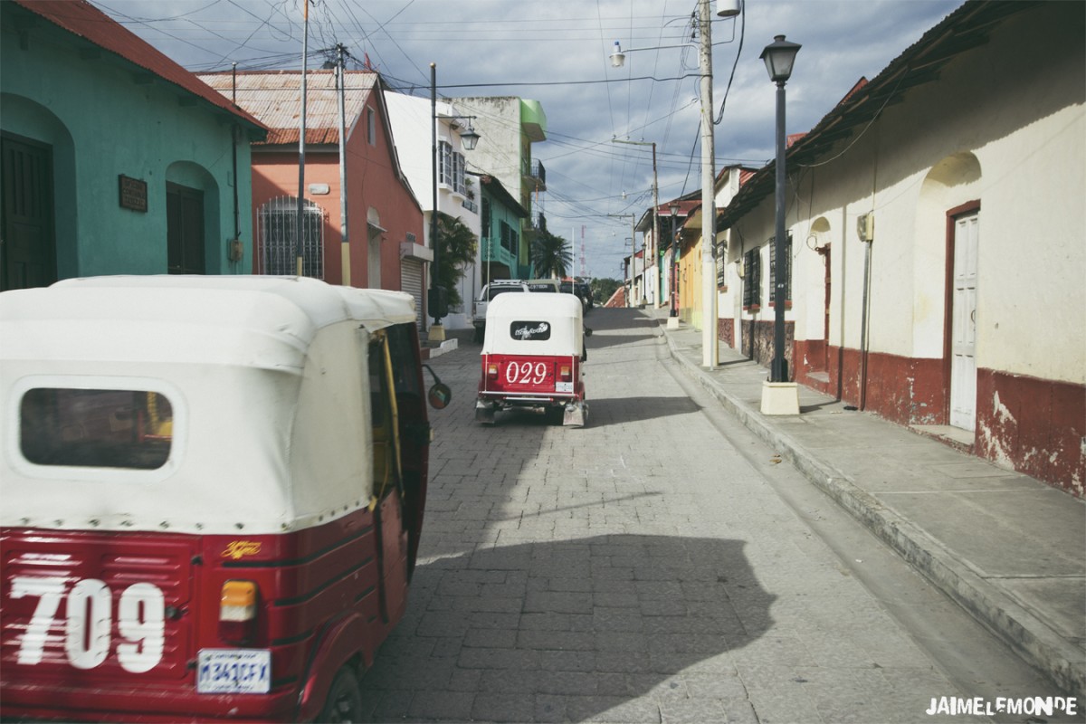 Ruelle de Flores - Guatemala - ©jaimelemonde